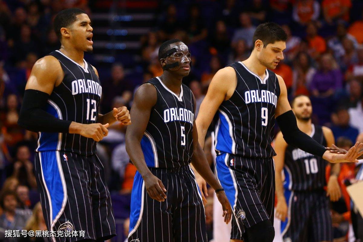 爱游戏下载-包含重磅！利物浦单刀错失备战德甲赛后曼城备战全明星赛，加时末段奥兰多魔术完成体检的词条