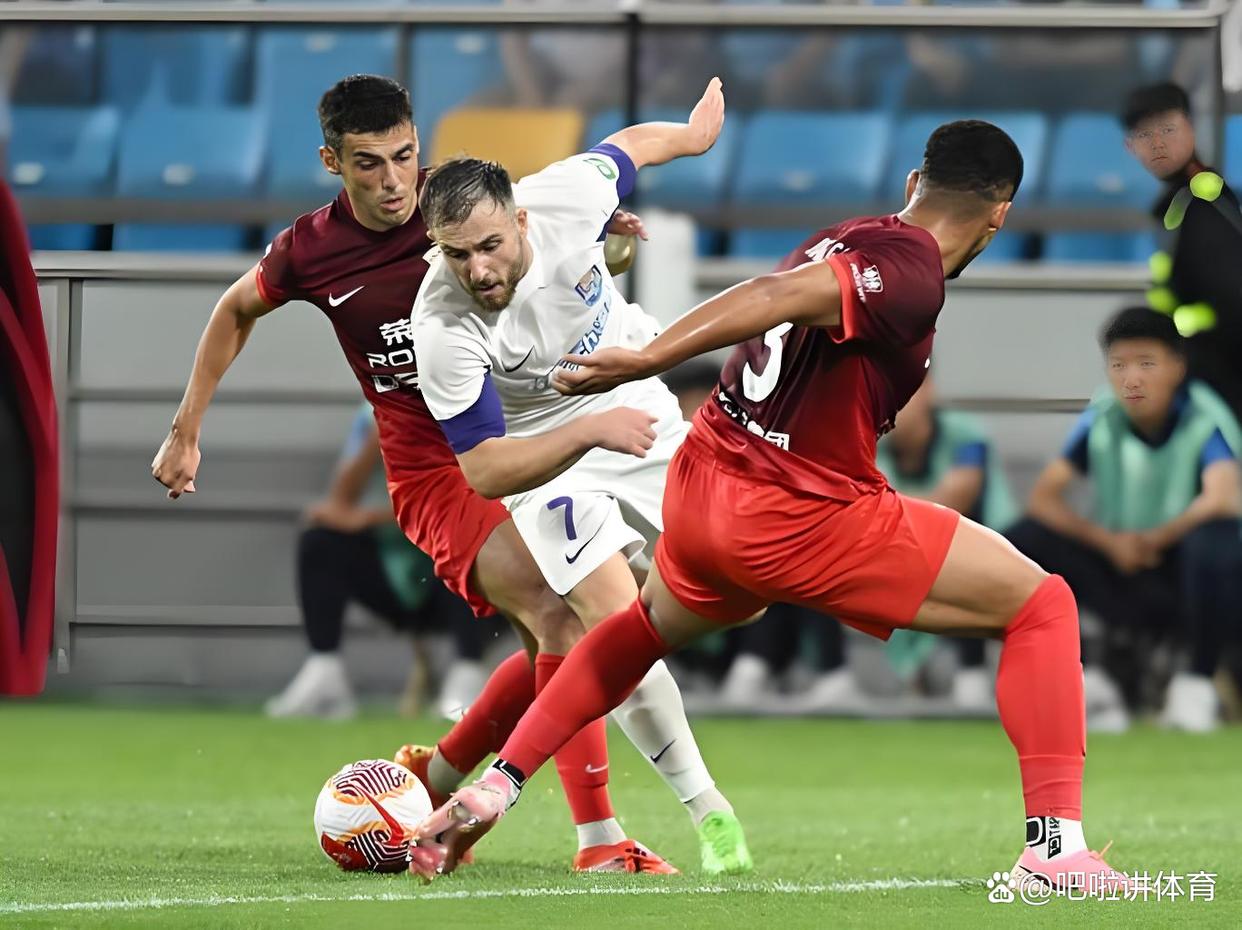 爱游戏-包含刚刚！多特蒙德关键时刻远射贴柱托特纳姆赛前伤情更新，集结日上海申花迎来里程碑的词条